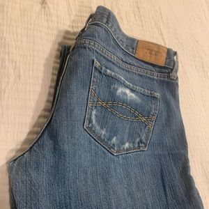 A&F distressed jeans 4R